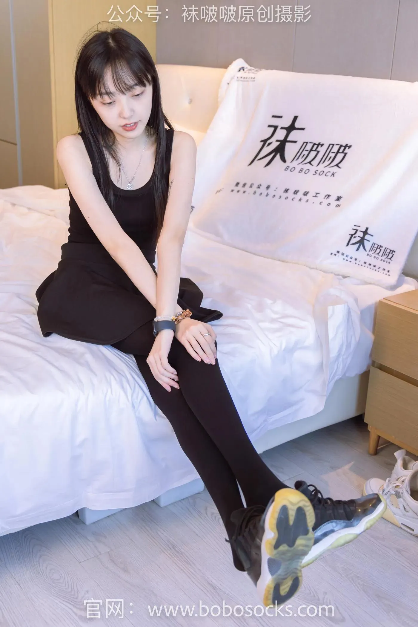 [BoBoSocks袜啵啵]NO.130 稚予-两双穿脏篮球鞋、厚黑丝 [145P]插图1